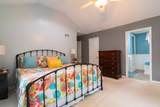 2142 Hawthorne Lane - Photo 12