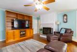 2142 Hawthorne Lane - Photo 4