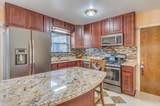 17W517 Manor Lane - Photo 11