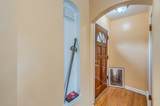 17W517 Manor Lane - Photo 4