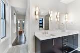 1735 Hoyne Avenue - Photo 12