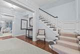 950 Woodbine Place - Photo 9