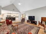 1801 Warrenville Road - Photo 8