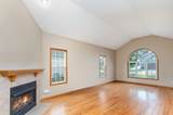 1073 Hawthorne Avenue - Photo 2