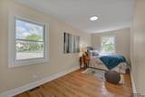 884 Greenview Avenue - Photo 13
