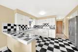 559 Manistee Avenue - Photo 14