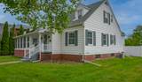 110 Newton Street - Photo 2