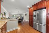 573 Maple Avenue - Photo 3