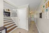 573 Maple Avenue - Photo 5