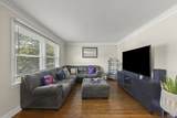 573 Maple Avenue - Photo 8