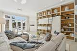 545 Dickens Avenue - Photo 19