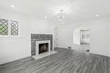 14856 Perry Avenue - Photo 5