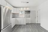 14856 Perry Avenue - Photo 10