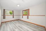 9619 Woods Lane - Photo 15