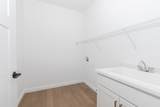 1922 Dunraven Road - Photo 46