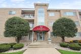18215 Wentworth Avenue - Photo 2