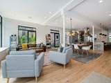 1364 Wolcott Avenue - Photo 2