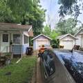 2605 Andrews Street - Photo 2