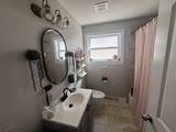 7205 Hamlin Avenue - Photo 9