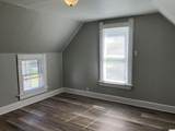 2045 Chestnut - Photo 6