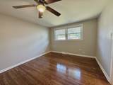15530 University Avenue - Photo 14