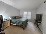 525 Old Country Way - Photo 4