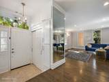 1608 Larrabee Street - Photo 3