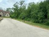 1S070 Chase Avenue - Photo 2