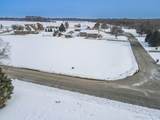 1007 Country Lane - Photo 4