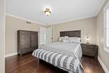7S460 Donwood Drive - Photo 35