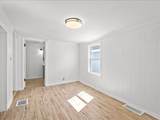 140 Walnut Street - Photo 18