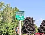 15582 Douglas Avenue - Photo 3