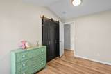 318 W Oak Street - Photo 23