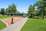 9725 Woods Drive - Photo 37