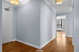 1560 Sandburg Terrace - Photo 17