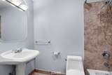 1560 Sandburg Terrace - Photo 20