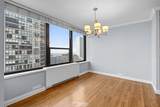1560 Sandburg Terrace - Photo 10