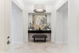 11 Walton Street - Photo 2