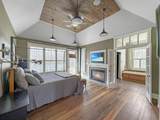 1121 Lawn Place - Photo 32