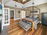 1121 Lawn Place - Photo 36