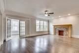 1210 Hyde Park Boulevard - Photo 4
