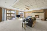 25 Villa Avenue - Photo 3