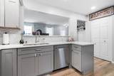 986 Four Seasons Boulevard - Photo 5