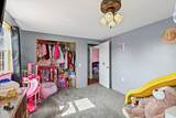1095 Eastview Drive - Photo 11