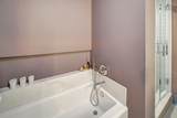 1555 Astor Street - Photo 19
