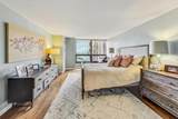 360 Randolph Street - Photo 14