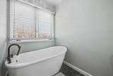 515 Buckingham Place - Photo 20