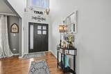 515 Buckingham Place - Photo 3