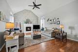515 Buckingham Place - Photo 6