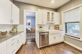 1615 Hyde Park Boulevard - Photo 9